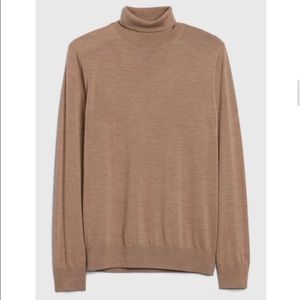 Men’s Lands End Tan Turtleneck sweater